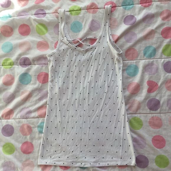 ✨2 /$12✨ Polka dot cami/tank size small - Picture 1 of 4